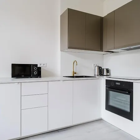 Blueground 10 Fully Equipped Nr Park - Prg23 Prg-23 Praga